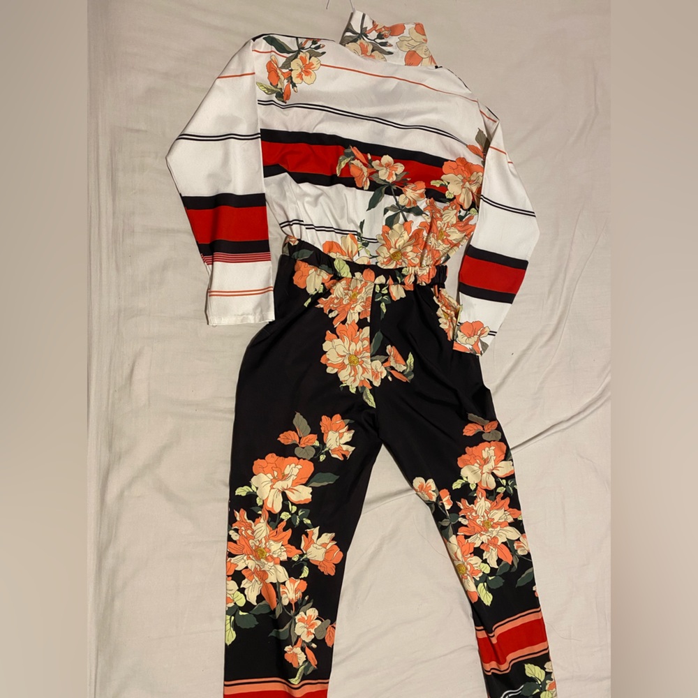 *NEW* CBR Women's Floral Jumpsuit Size Large